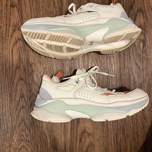 brand black Women's Cream and White Sneakers - Picture 2 of 7